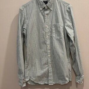 J.Crew men’s plaid collared button down shirt. Size small slim fit. Flex washed.